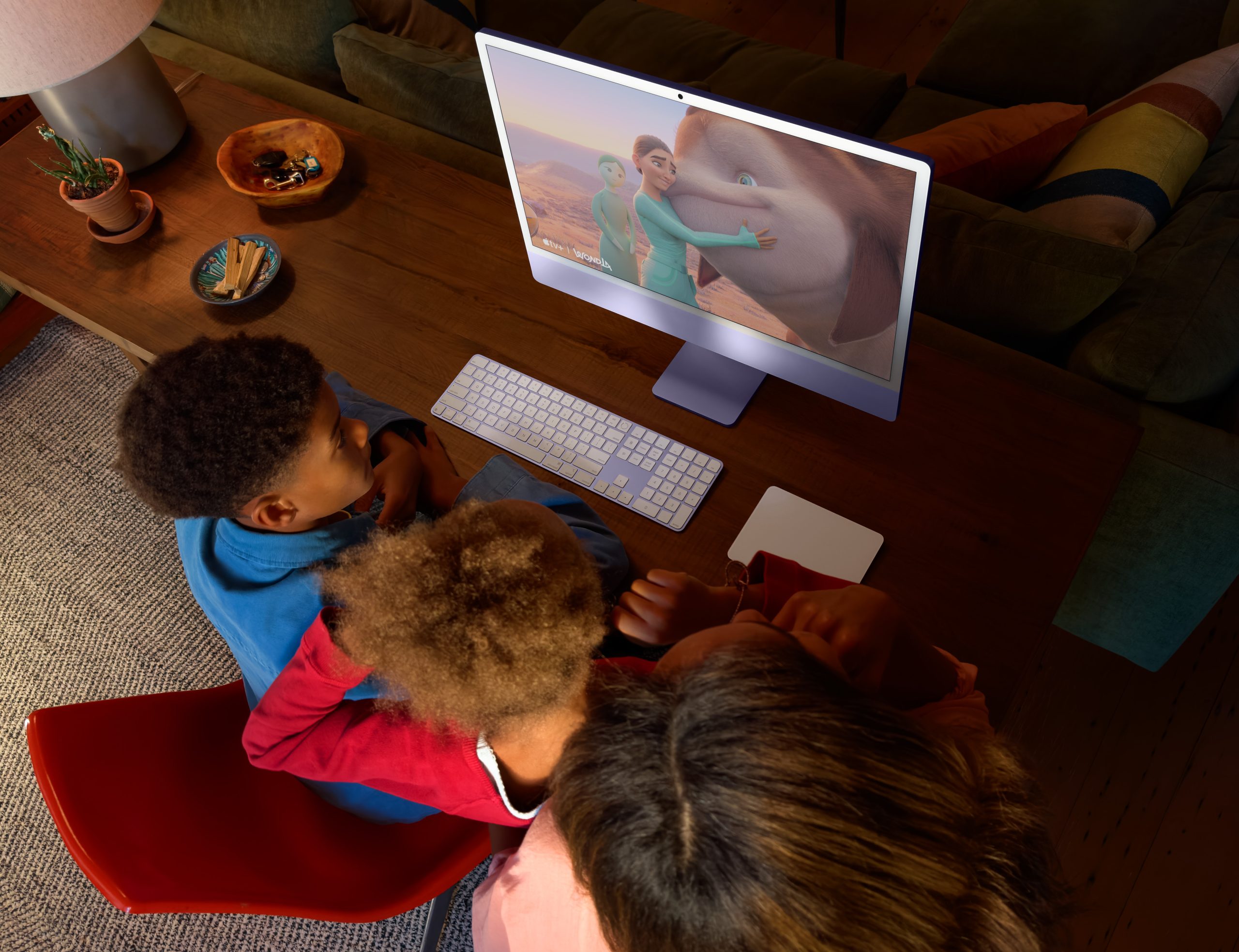 iMac 24-inch 2023 M3 Chip 8C CPU 10C GPU 16GB RAM 2TB SSD Silver ENG KeyBoard - Image 5